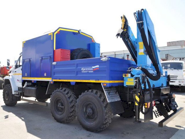 Фото №4: Грузопассажирский автобус Урал-NEXT 4320-6952-72Е5Г38 с КМУ ИМ-150 – 6+2 места