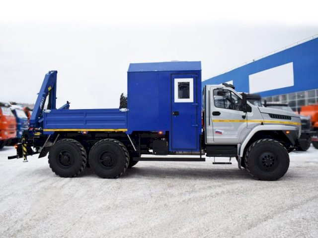 Фото №5: Грузопассажирский автобус Урал-NEXT 4320-6952-72Е5Г38 с КМУ АНТ 4.4-1 (024) – 6+2 места