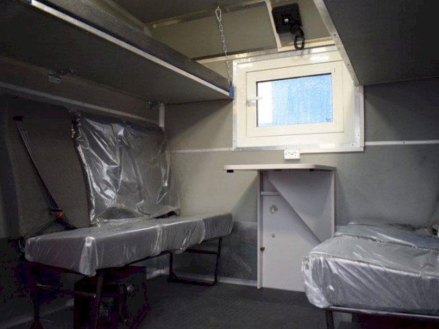 Фото №19: Грузопассажирский автобус КАМАЗ 43118-3011-50 с КМУ АНТ 1.8-2 – 6+2 места