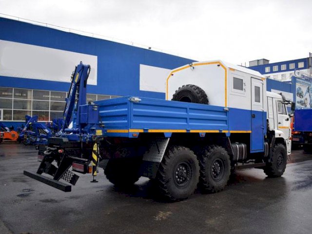 Фото №6: Грузопассажирский автобус КАМАЗ 43118-3011-50 с КМУ АНТ 1.8-2 – 6+2 места