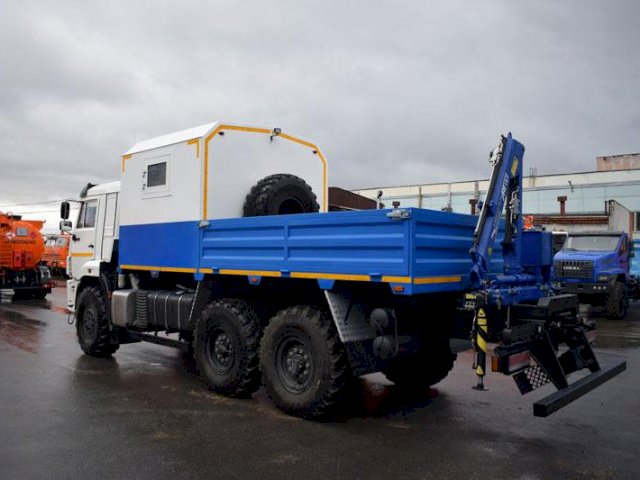 Фото №4: Грузопассажирский автобус КАМАЗ 43118-3011-50 с КМУ АНТ 1.8-2 – 6+2 места