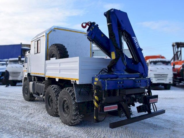 Фото №4: Грузопассажирский автобус КАМАЗ 43118-3027-50 с КМУ АНТ 8.5-2 (001) – 6+2 места