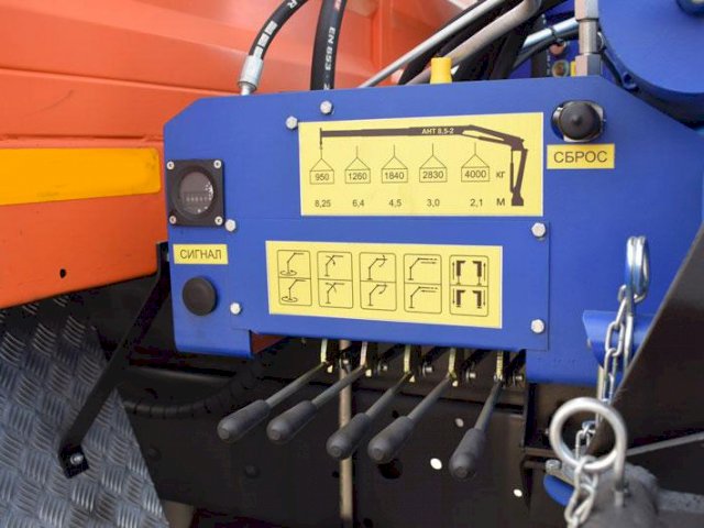 Фото №20: Грузопассажирский автобус КАМАЗ 43118-3011-50 с КМУ АНТ 8.5-2 – 6+2 места