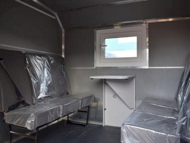 Фото №14: Грузопассажирский автобус КАМАЗ 43118-3011-50 с КМУ АНТ 8.5-2 – 6+2 места