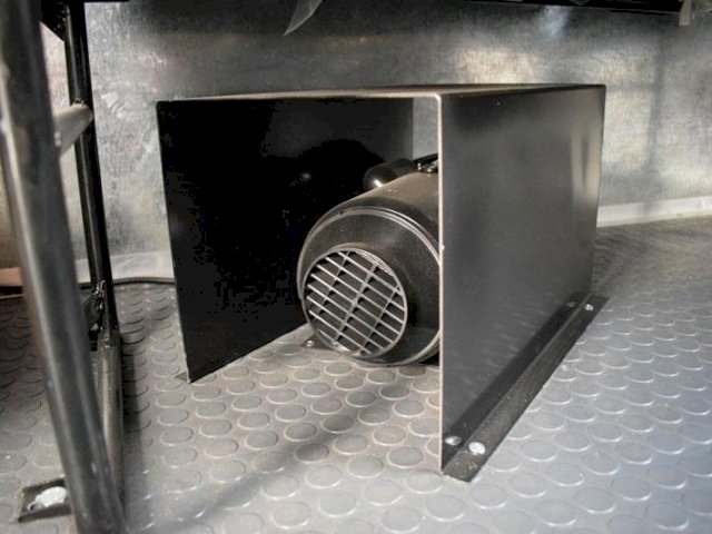 Фото №24: Грузопассажирский автобус КАМАЗ 43118-3011-50 с КМУ АНТ 5-2 (042) – 6+2 места