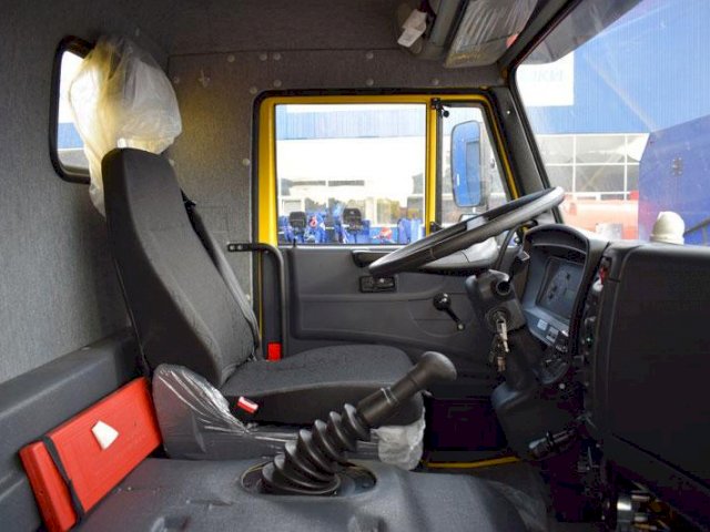 Фото №15: Грузопассажирский автобус КАМАЗ 43118-3011-50 с КМУ АНТ 5-2 (042) – 6+2 места