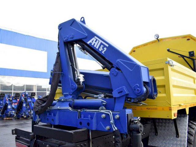 Фото №10: Грузопассажирский автобус КАМАЗ 43118-3011-50 с КМУ АНТ 5-2 (042) – 6+2 места