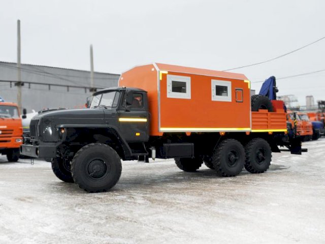 Фото №2: Грузопассажирский автобус Урал 4320-1953-60Е5 с КМУ АНТ 4.4-1 – 6+2 места