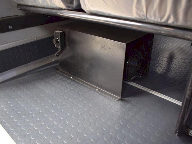 Фото №22: Грузопассажирский автобус Урал 4320-1912-72Е5 с КМУ АНТ 1.8-2 (002) – 10+2 места