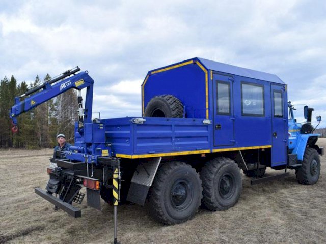 Фото №5: Грузопассажирский автобус Урал 4320-1912-72Е5 с КМУ АНТ 1.8-2 (002) – 10+2 места