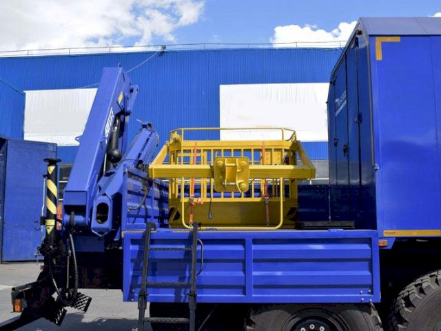 Фото №33: Передвижная маслостанция КАМАЗ 43118-3027-50 с КМУ АНТ 8.5-2 (032)