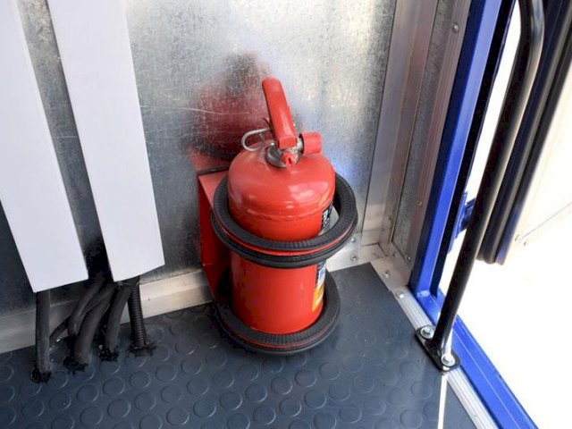 Фото №30: Передвижная маслостанция КАМАЗ 43118-3027-50 с КМУ АНТ 8.5-2 (032)