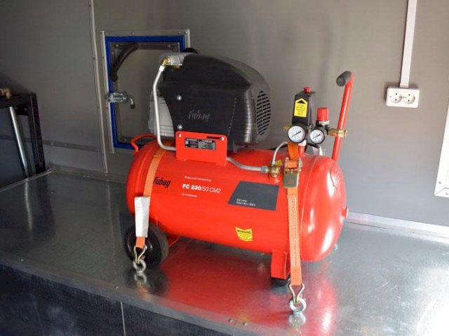 Фото №26: Передвижная маслостанция КАМАЗ 43118-3027-50 с КМУ АНТ 8.5-2 (032)