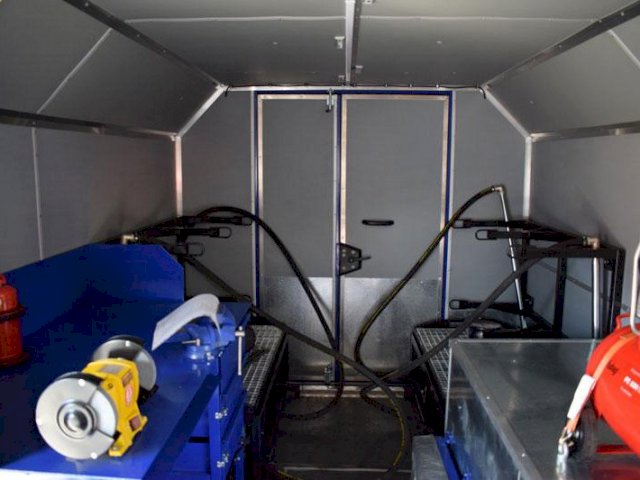 Фото №25: Передвижная маслостанция КАМАЗ 43118-3027-50 с КМУ АНТ 8.5-2 (032)