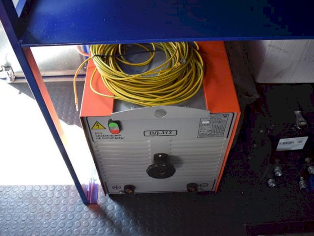 Фото №22: Передвижная маслостанция КАМАЗ 43118-3027-50 с КМУ АНТ 8.5-2 (032)