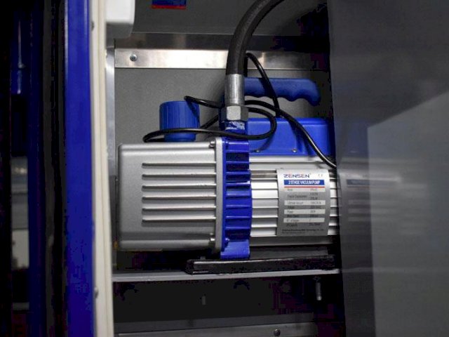 Фото №24: Передвижная маслостанция КАМАЗ 43118-3011-50 с КМУ ИМ-95 (003)