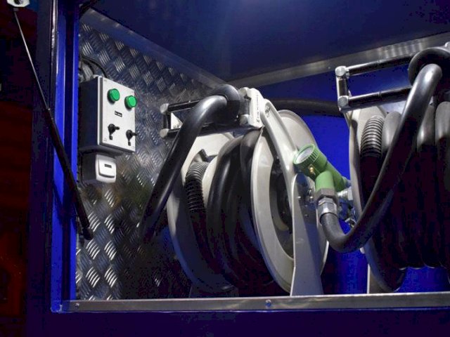 Фото №19: Передвижная маслостанция КАМАЗ 43118-3011-50 с КМУ ИМ-95 (003)