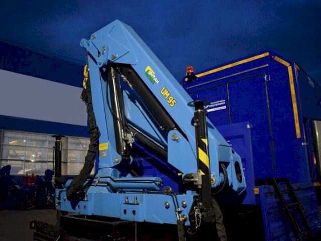 Фото №8: Передвижная маслостанция КАМАЗ 43118-3011-50 с КМУ ИМ-95 (003)