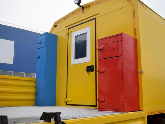 Фото №21: Передвижная маслостанция Урал 4320-4972-80Е5 с КМУ АНТ 12-2