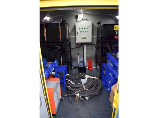 Фото №9: Передвижная маслостанция Урал 4320-1912-60Е5 с КМУ АНТ 12-2 (022)