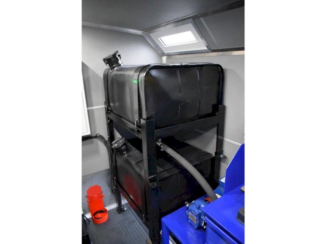 Фото №8: Передвижная маслостанция Урал 4320-1912-60Е5 с КМУ АНТ 12-2 (022)