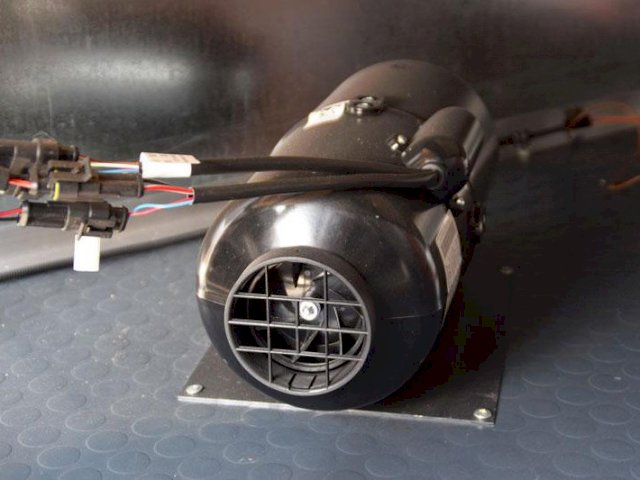 Фото №19: Передвижная мастерская КАМАЗ 43118-3059-46 с КМУ АНТ 4.4-1 (018, г-р EG-202)