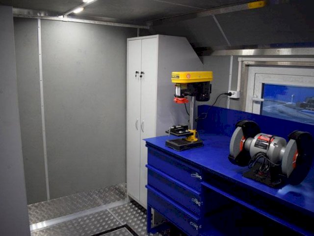 Фото №8: Передвижная мастерская КАМАЗ 43118-3017-50 с КМУ ИМ-100