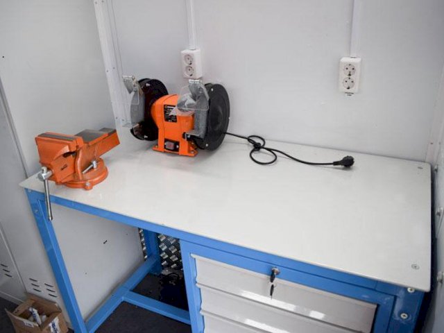 Фото №37: Передвижная мастерская КАМАЗ 43118-3027-50 с КМУ ИМ-95 (044, г-р EG-202)