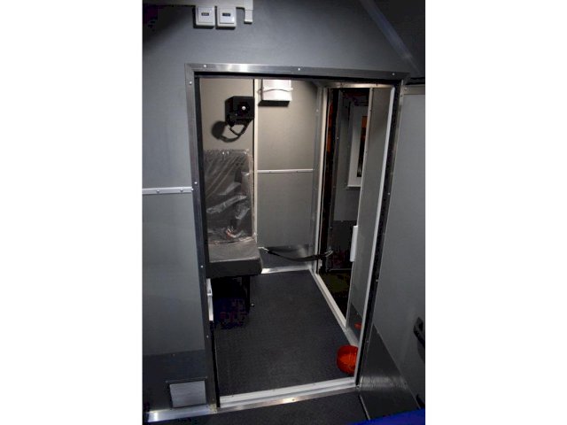 Фото №33: Передвижная мастерская КАМАЗ 43118-3027-50 с КМУ АНТ 8.5-2 (043, г-р EG-202, сертифицированная люлька)