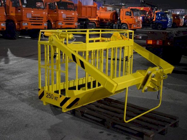 Фото №28: Передвижная мастерская КАМАЗ 43118-3027-50 с КМУ АНТ 8.5-2 (043, г-р EG-202, сертифицированная люлька)