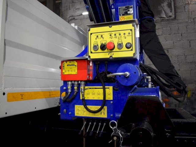 Фото №26: Передвижная мастерская КАМАЗ 43118-3027-50 с КМУ АНТ 8.5-2 (043, г-р EG-202, сертифицированная люлька)