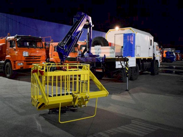 Фото №10: Передвижная мастерская КАМАЗ 43118-3027-50 с КМУ АНТ 8.5-2 (043, г-р EG-202, сертифицированная люлька)