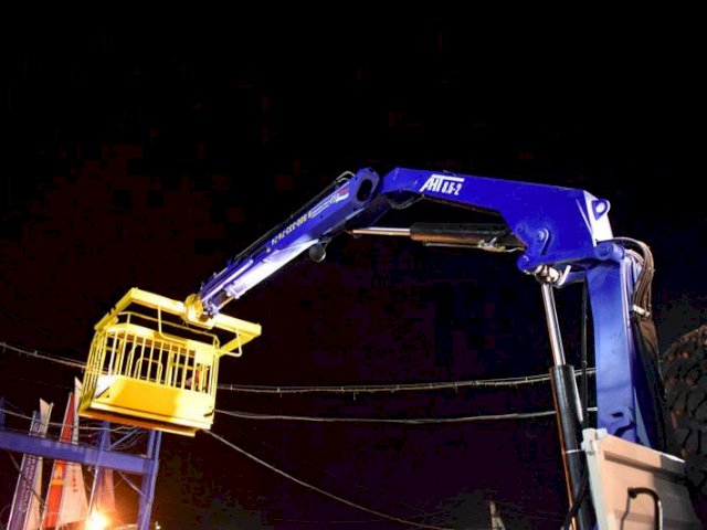 Фото №8: Передвижная мастерская КАМАЗ 43118-3027-50 с КМУ АНТ 8.5-2 (043, г-р EG-202, сертифицированная люлька)