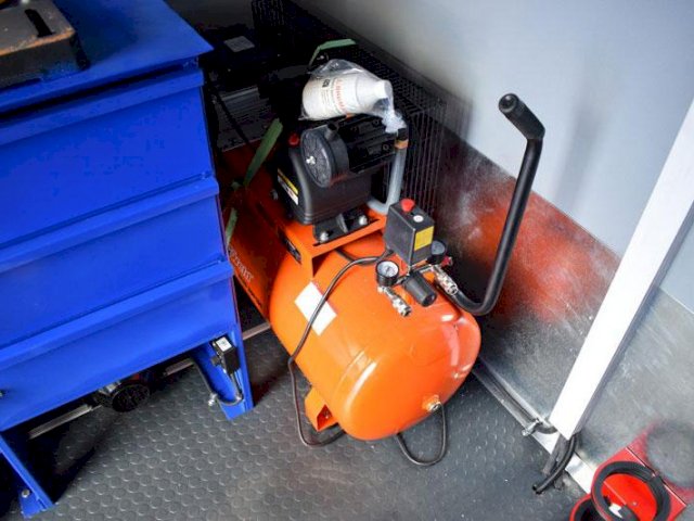 Фото №15: Передвижная мастерская КАМАЗ 43118-3027-50 с КМУ АНТ 7.5-2 (038, г-р EG-202)