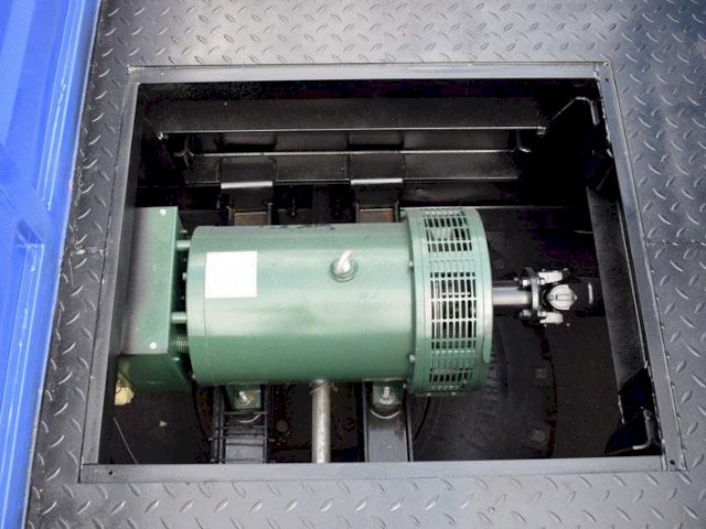 Фото №13: Передвижная мастерская КАМАЗ 43118-3027-50 с КМУ АНТ 7.5-2 (038, г-р EG-202)