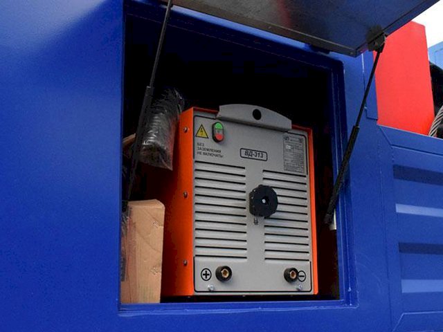 Фото №11: Передвижная мастерская КАМАЗ 43118-3017-50 с КМУ АНТ 7.5-2 (050, г-р EG-202)