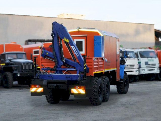 Фото №2: Передвижная мастерская Урал 4320-1934-72Е5И03 с КМУ АНТ 4.4-1 (г-р EG-202)