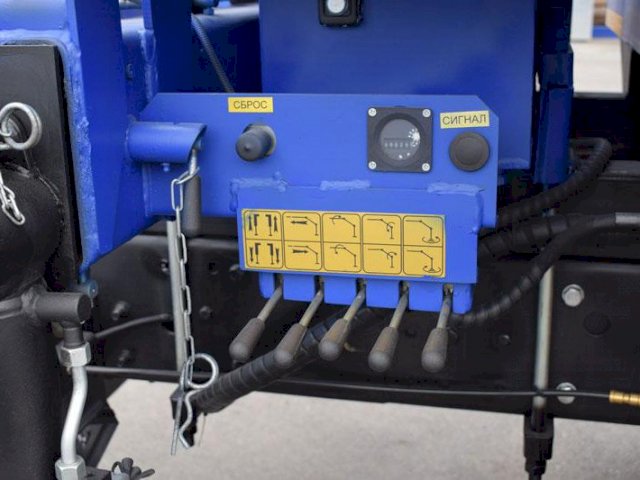 Фото №24: Передвижная мастерская Урал 4320-1912-60Е5 с КМУ АНТ 5-2 (035)