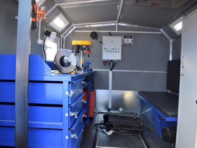 Фото №10: Передвижная мастерская Урал 4320-1912-60Е5 с КМУ АНТ 8.5-2 (031, генератор EG-202)