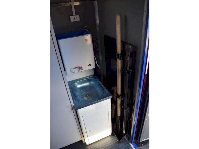 Фото №9: Передвижная мастерская Урал 4320-1912-60Е5 с КМУ АНТ 8.5-2 (031, генератор EG-202)