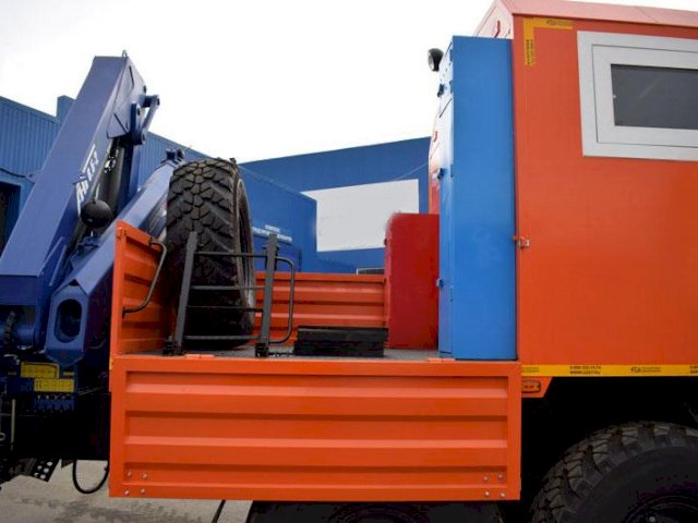 Фото №18: Передвижная мастерская Урал 4320-1912-60Е5 с КМУ АНТ 8.5-2 (023, генератор EG-202)