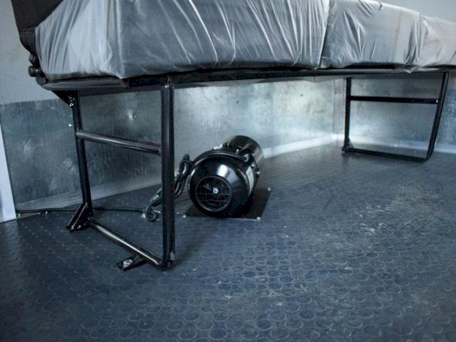 Фото №8: Передвижная мастерская Урал 4320-1912-60Е5 с КМУ АНТ 8.5-2 (023, генератор EG-202)