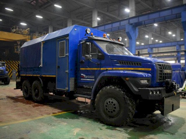 Фото №9: Передвижная мастерская Урал-NEXT 4320-6951-74Е5 с КМУ HIAB XS 099