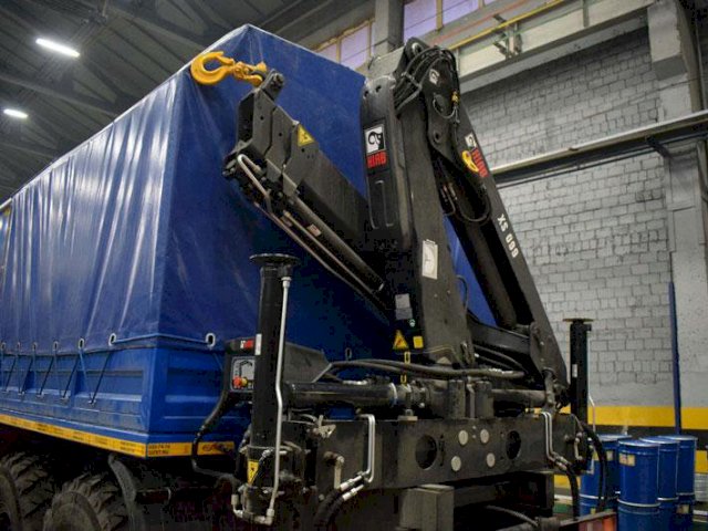 Фото №4: Передвижная мастерская Урал-NEXT 4320-6951-74Е5 с КМУ HIAB XS 099