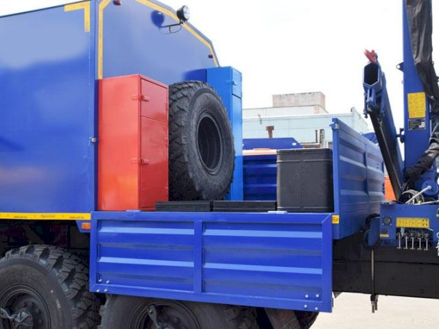 Фото №15: Передвижная мастерская Урал-NEXT 4320-6952-72Е5Г38 с КМУ АНТ 4.4-1 (020, генератор EG-202)