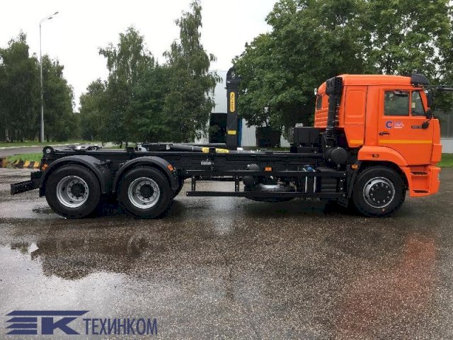 Фото №12: Крюковый погрузчик КАМАЗ 65115-3094-48 с гидроупорами с КМУ Palfinger PH T15