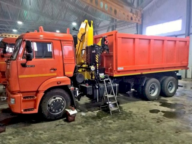 Фото №3: Самосвал КАМАЗ 65115 с КМУ HYVA HB 150
