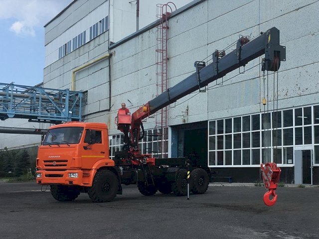 Фото №6: Седельный тягач КАМАЗ 43118-3011-50 с КМУ Inman IT 150