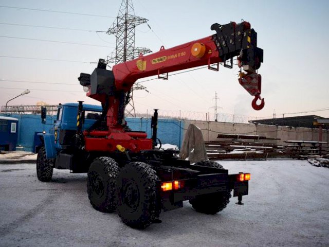 Фото №4: Седельный тягач Урал 4320-1912-60Е5 с КМУ ИТ-180 (008)