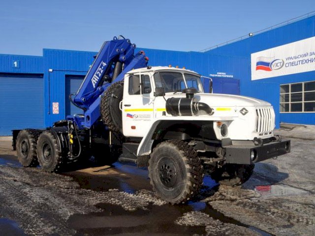 Фото №2: Седельный тягач Урал 4320-1912-60Е5 с КМУ АНТ 22-4